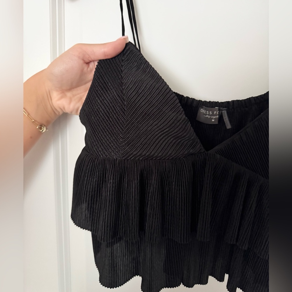 Black Ruffled Crop Tank - Picture 2 of 4